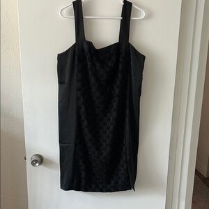 Elegant Black Sleeveless Dress